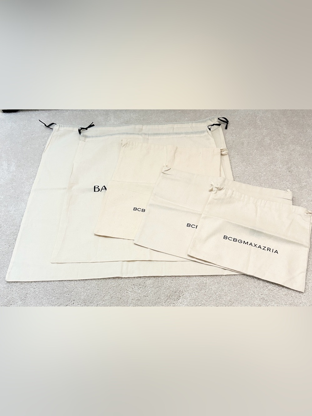 NEW BCBG/Banana Republic Drawstring Storage Shoe/Purse Pouches in Cream Color